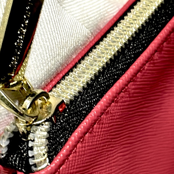 Liz Claiborne 8.5” Red Clutch w/ Gold Hardware & Working Power Charger - Picture 9 of 12